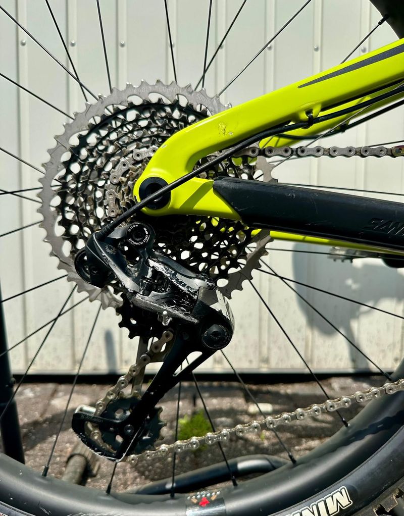 Używany Santa Cruz Roubion CC X01 2018 2018 Mountainbike — zdjęcie 3 z 9