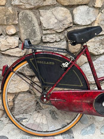 Used Holland Cycles Custom Urban, Red — image 2 of 8