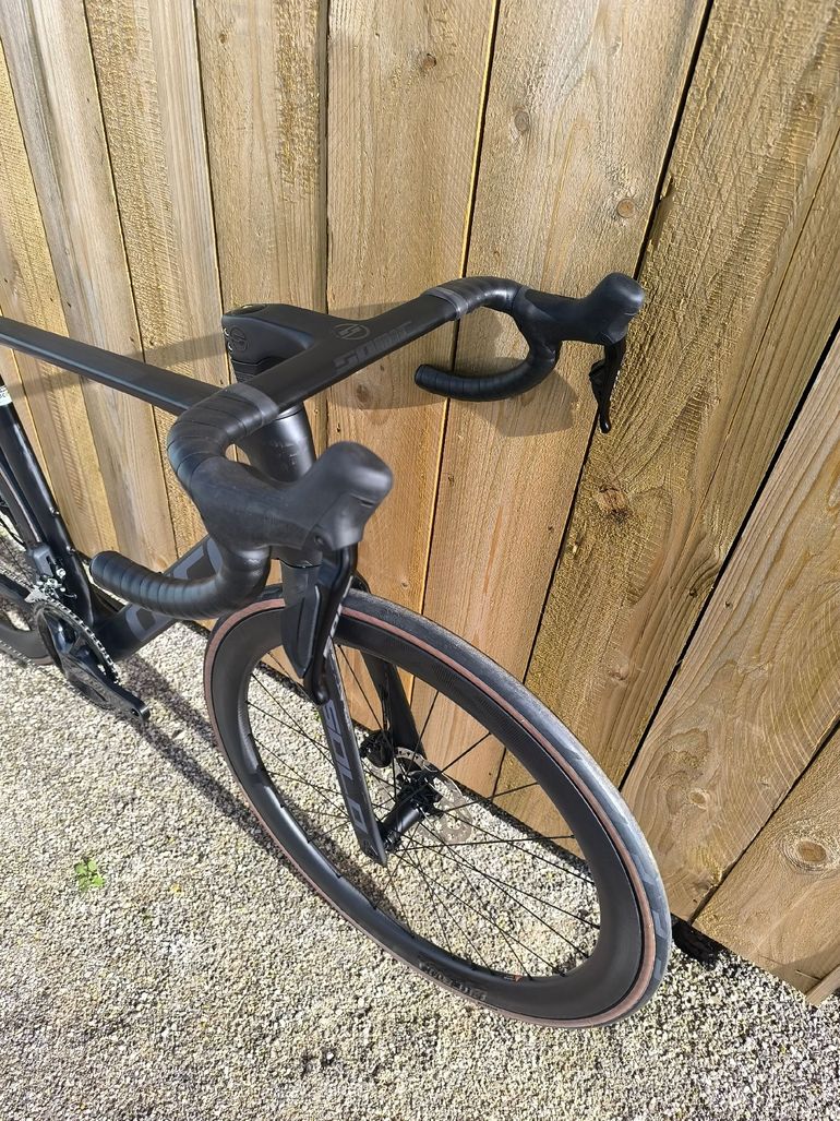 Käytetty GIRS Custom Shimano 105 Di2 2026 Road & Gravel — kuva 5 / 6