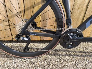 Brugt GIRS Custom Shimano 105 Di2 2026 Road & Gravel — billede 3 af 6