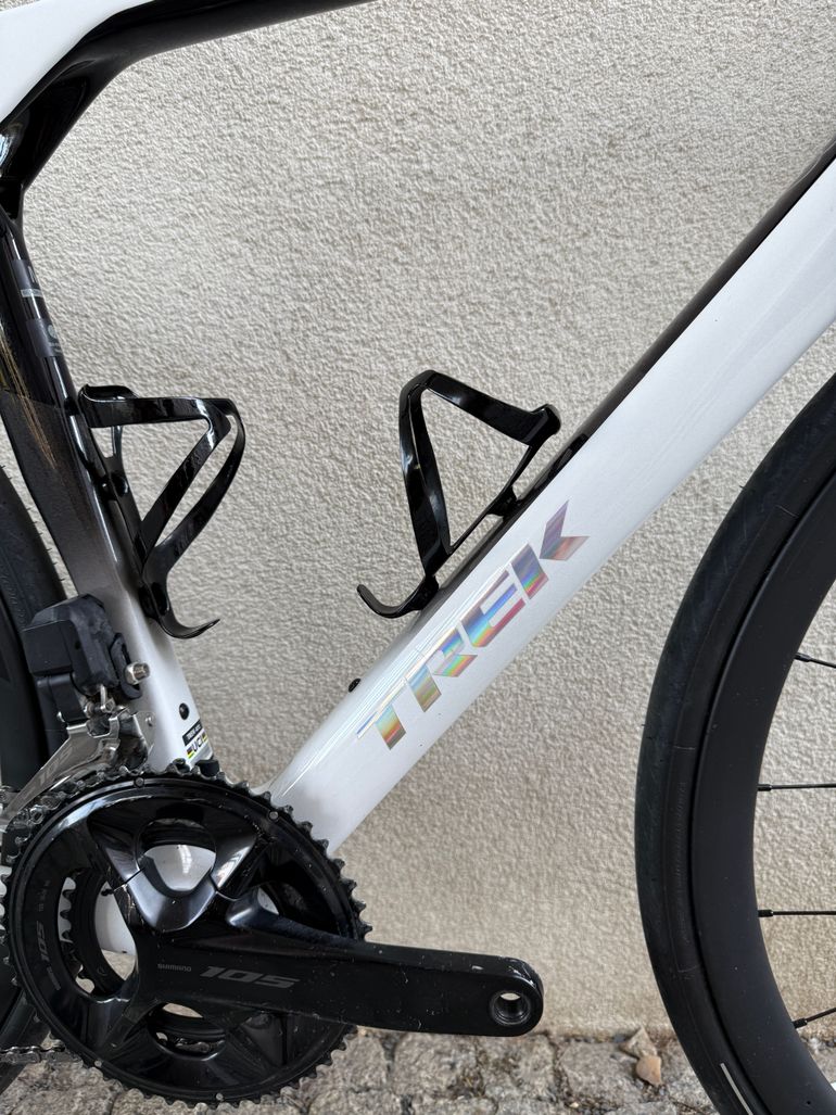 Used Trek Madone SL 6 Gen 8 2025 2025 Road & Gravel, White — image 11 of 26