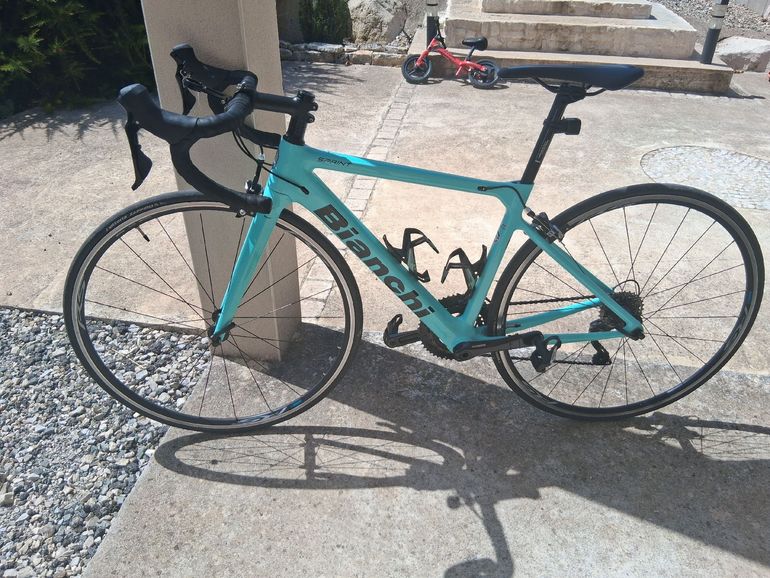 Used Bianchi Sprint - 105 2022 2022 Road & Gravel, Blue — image 2 of 4