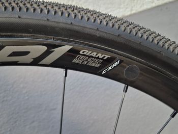 Used Giant Tcx Shimano GRX 2016 Road & Gravel, Light Gray — image 11 of 15