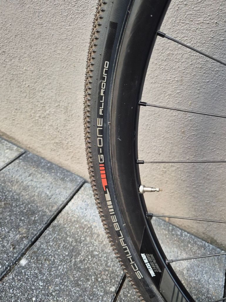 Used Giant Tcx Shimano GRX 2016 Road & Gravel, Light Gray — image 10 of 15