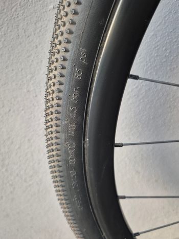 Used Giant Tcx Shimano GRX 2016 Road & Gravel, Light Gray — image 9 of 15