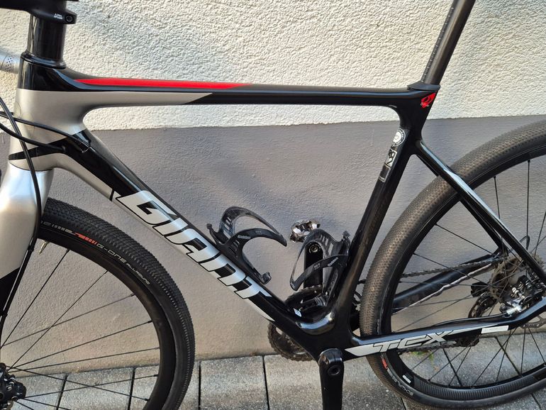 Used Giant Tcx Shimano GRX 2016 Road & Gravel, Light Gray — image 3 of 15