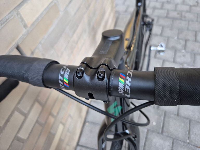 Used Specialized Diverge Comp E5 2025 2025 Road & Gravel, Black — image 5 of 15