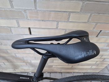 Used Specialized Diverge Comp E5 2025 2025 Road & Gravel, Black — image 7 of 15