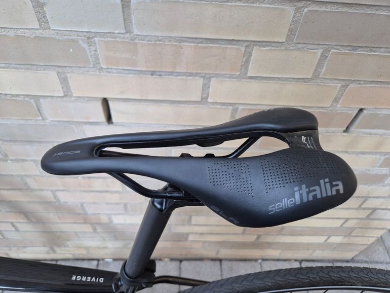 Used Specialized Diverge Comp E5 2025 2025 Road & Gravel, Black — image 7 of 15