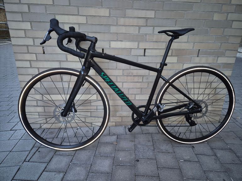Used Specialized Diverge Comp E5 2025 2025 Road & Gravel, Black — image 2 of 15
