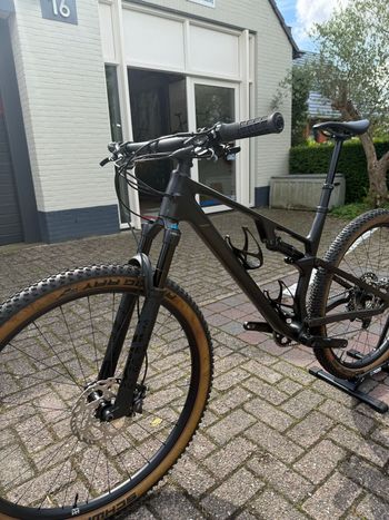 Brugt CUBE AMS ZERO99 C:68X, RACE 29 2025 2025 Mountainbike — billede 6 af 9