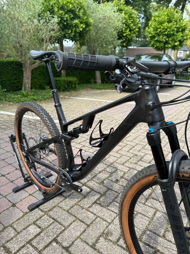 Brugt CUBE AMS ZERO99 C:68X, RACE 29 2025 2025 Mountainbike — billede 8 af 9