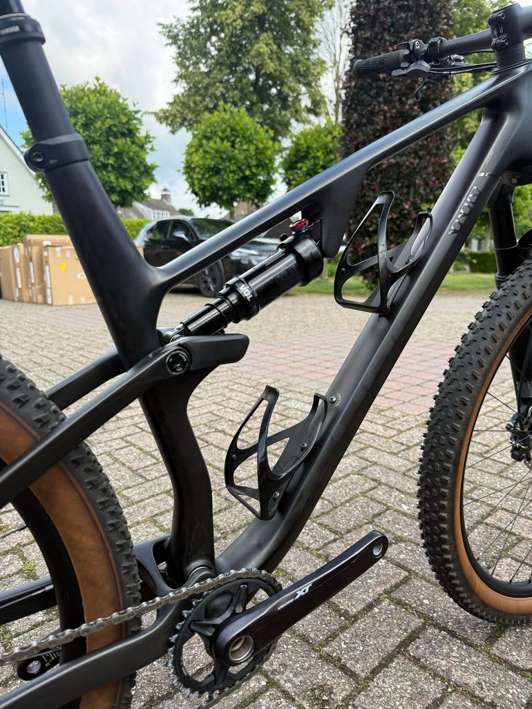 Brugt CUBE AMS ZERO99 C:68X, RACE 29 2025 2025 Mountainbike — billede 3 af 9