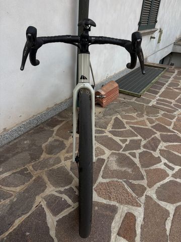Używany Canyon Grizl CF 7 2026 2026 Road & Gravel — zdjęcie 3 z 10