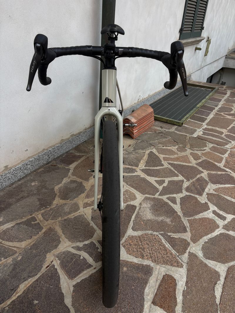 Używany Canyon Grizl CF 7 2026 2026 Road & Gravel — zdjęcie 3 z 10