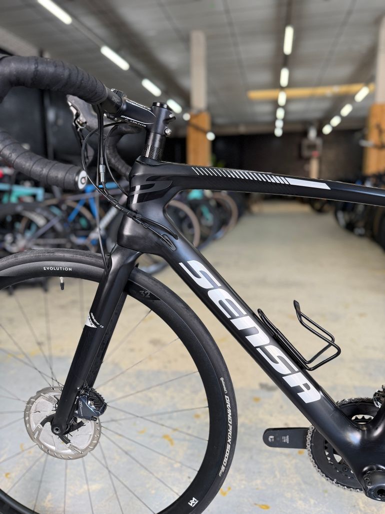 Käytetty Sensa Giulia G3 Disc Ultegra Special 2022 2022 Road & Gravel — kuva 18 / 22