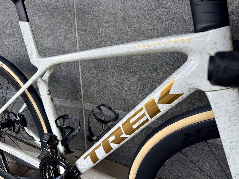 Käytetty Trek Madone Shimano Dura Ace Di2 2025 Road & Gravel — kuva 2 / 24