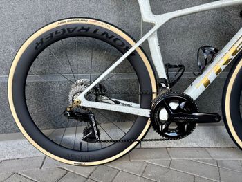 Käytetty Trek Madone Shimano Dura Ace Di2 2025 Road & Gravel — kuva 14 / 24