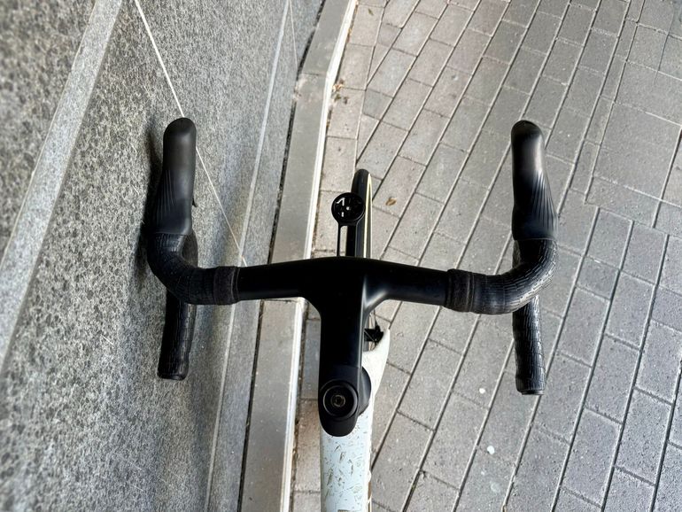 Käytetty Trek Madone Shimano Dura Ace Di2 2025 Road & Gravel — kuva 22 / 24
