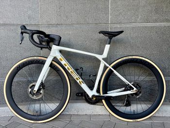 Käytetty Trek Madone Shimano Dura Ace Di2 2025 Road & Gravel — kuva 5 / 24