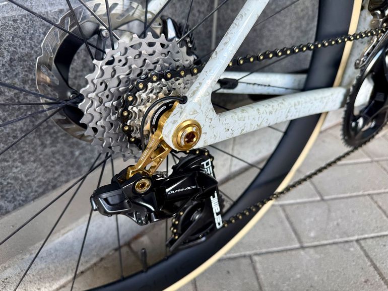 Käytetty Trek Madone Shimano Dura Ace Di2 2025 Road & Gravel — kuva 9 / 24