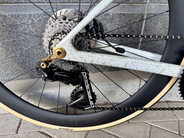 Käytetty Trek Madone Shimano Dura Ace Di2 2025 Road & Gravel — kuva 10 / 24