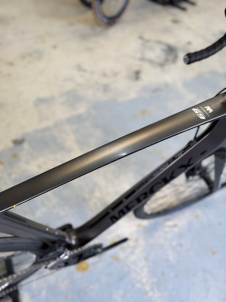 Used Eddy Merckx Mourenx 69 AXS Carbon 2021 Road & Gravel, Light Gray — image 9 of 17
