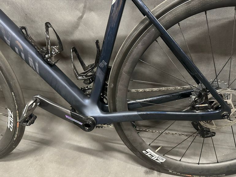 Used Canyon Ultimate CF SLX 8 AXS 2025 2025 Road & Gravel, Blue — image 19 of 20