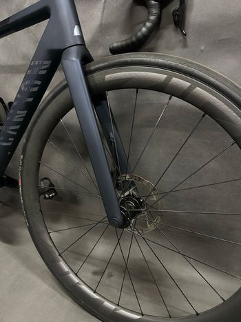 Used Canyon Ultimate CF SLX 8 AXS 2025 2025 Road & Gravel, Blue — image 4 of 20