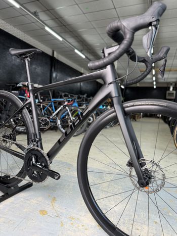 Gebrauchtes CUBE ATTAIN GTC SLX 2023 2023 Road & Gravel, Schwarz — Bild 3 von 16