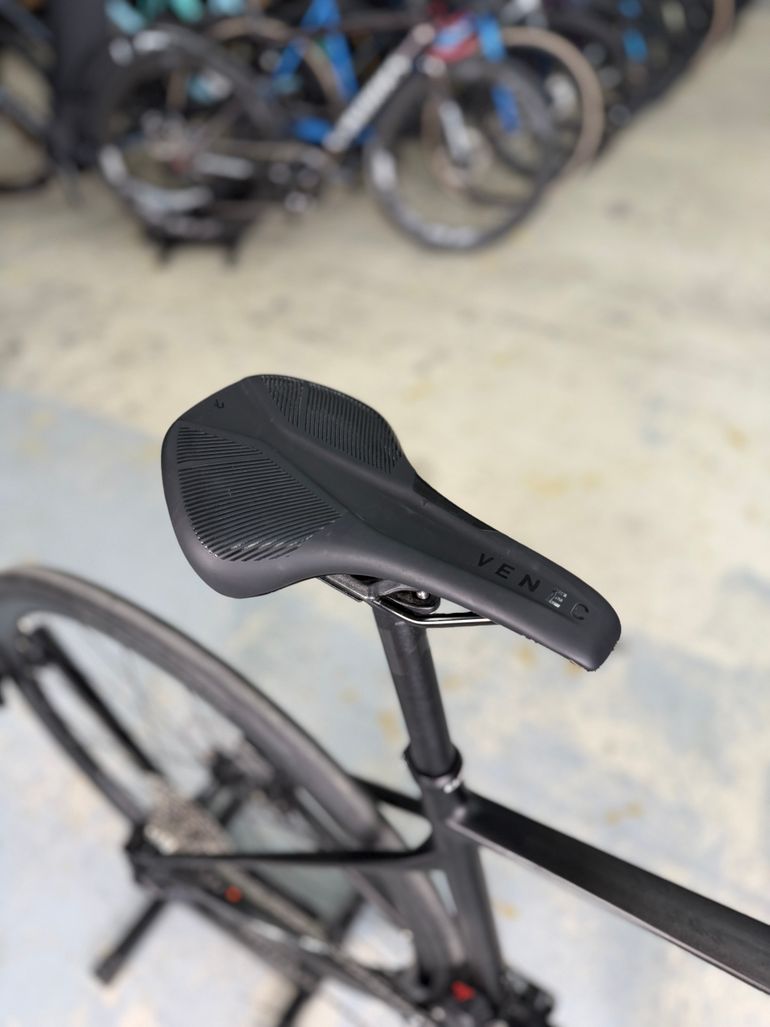Gebrauchtes CUBE ATTAIN GTC SLX 2023 2023 Road & Gravel, Schwarz — Bild 13 von 16