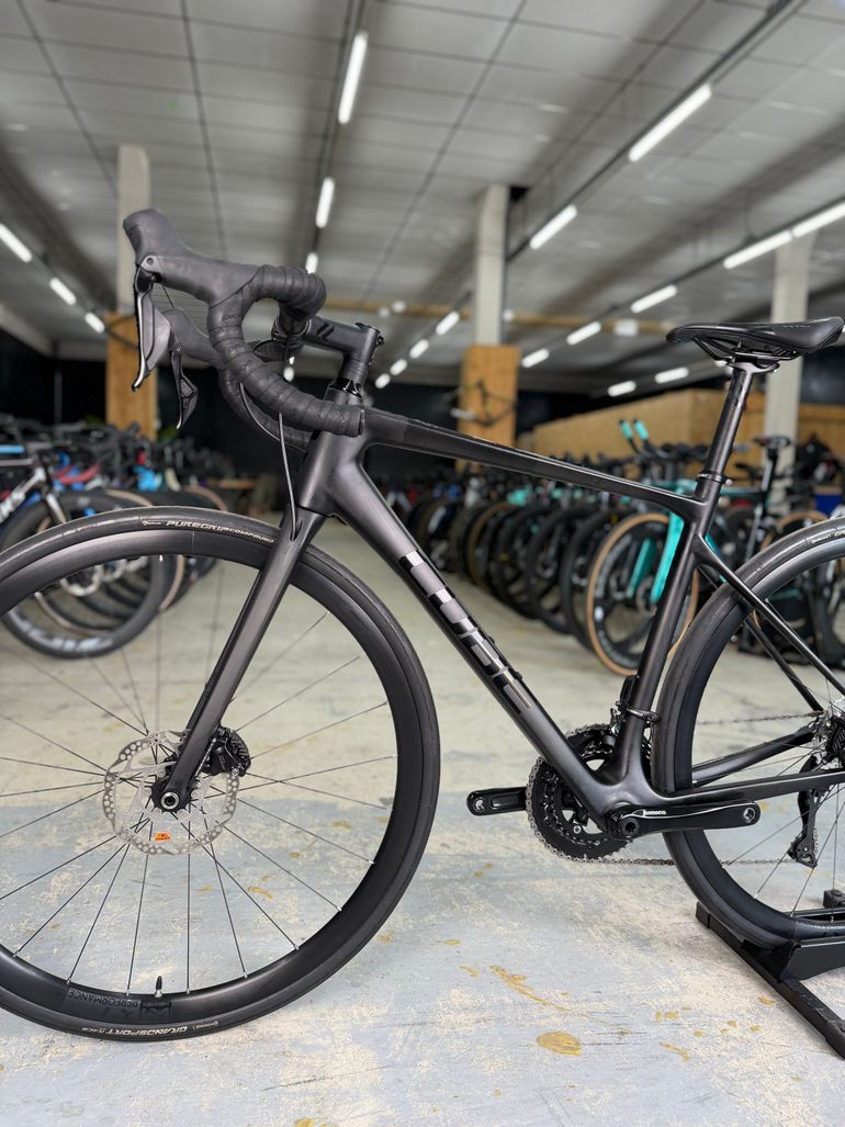 Gebrauchtes CUBE ATTAIN GTC SLX 2023 2023 Road & Gravel, Schwarz — Bild 15 von 16