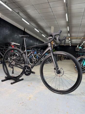 Gebrauchtes CUBE ATTAIN GTC SLX 2023 2023 Road & Gravel, Schwarz — Bild 2 von 16
