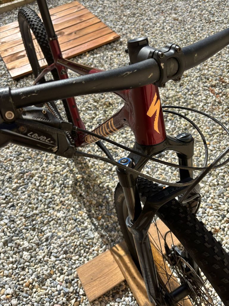 Used Specialized Chisel 2023 2023 Mountainbike, Red, 29 — image 6 of 8