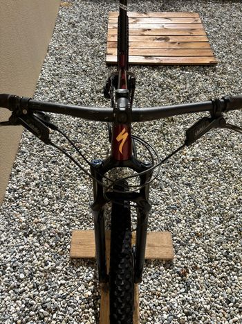 Used Specialized Chisel 2023 2023 Mountainbike, Red, 29 — image 2 of 8