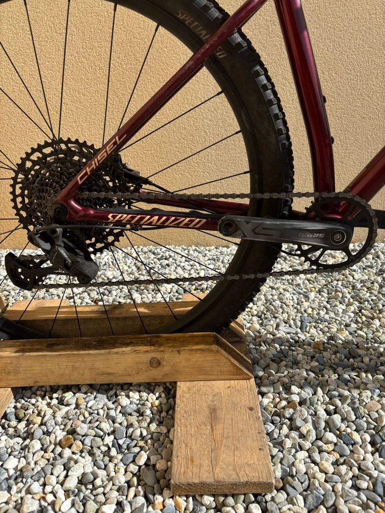 Used Specialized Chisel 2023 2023 Mountainbike, Red, 29 — image 4 of 8