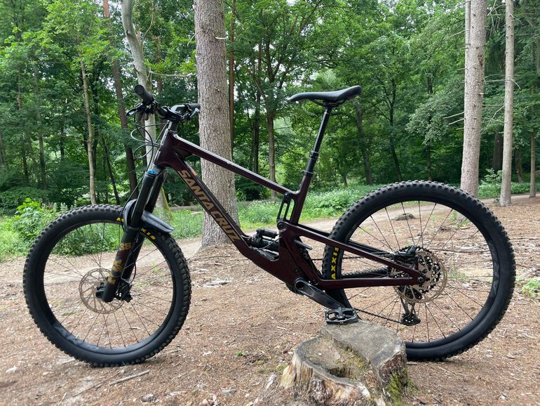 Used Santa Cruz NOMAD S / Carbon C / 27.5 2022 2022 Mountainbike, Red, 27.5 — image 6 of 10