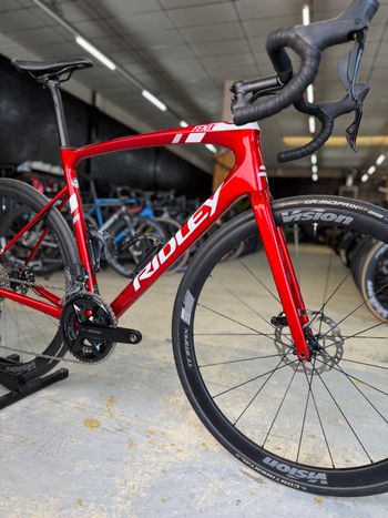 Käytetty Ridley Fenix Disc - Shimano 105 DI2 // 2x12s 2024 2024 Road & Gravel — kuva 3 / 16