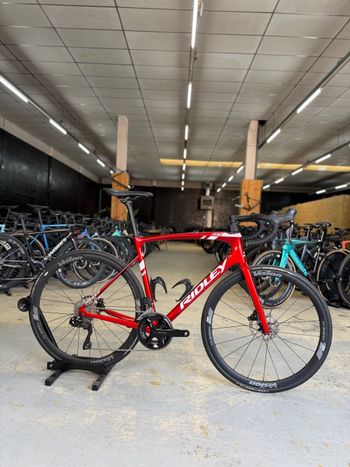 Käytetty Ridley Fenix Disc - Shimano 105 DI2 // 2x12s 2024 2024 Road & Gravel