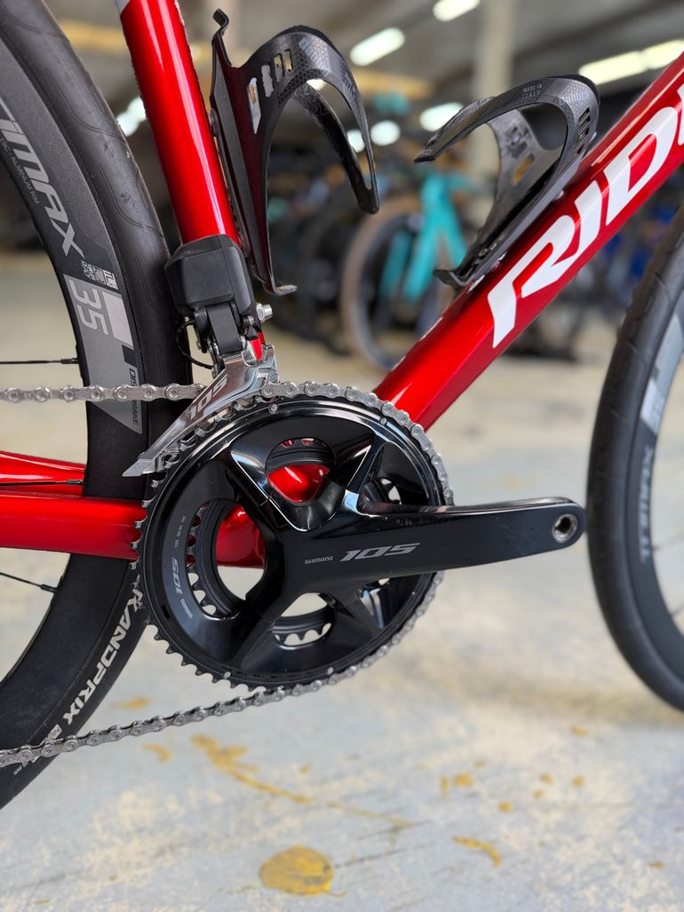 Käytetty Ridley Fenix Disc - Shimano 105 DI2 // 2x12s 2024 2024 Road & Gravel — kuva 9 / 16