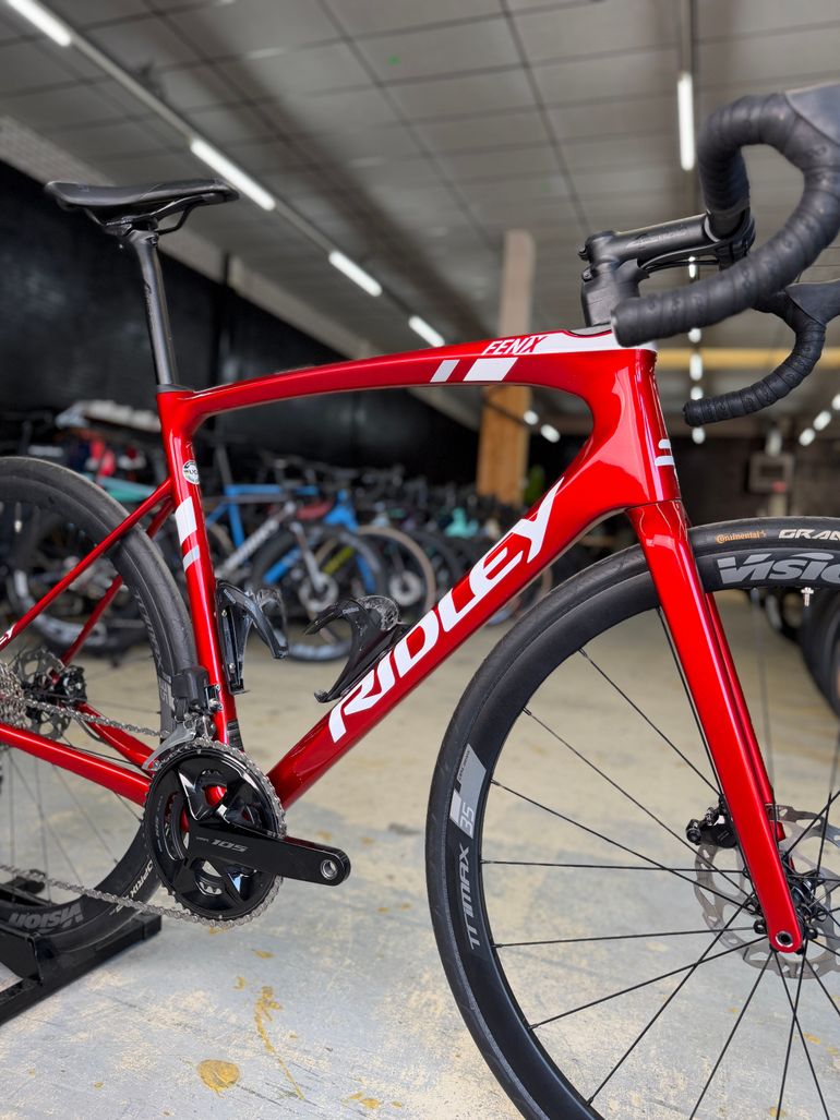 Käytetty Ridley Fenix Disc - Shimano 105 DI2 // 2x12s 2024 2024 Road & Gravel — kuva 4 / 16