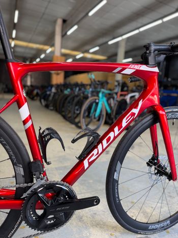 Käytetty Ridley Fenix Disc - Shimano 105 DI2 // 2x12s 2024 2024 Road & Gravel — kuva 10 / 16