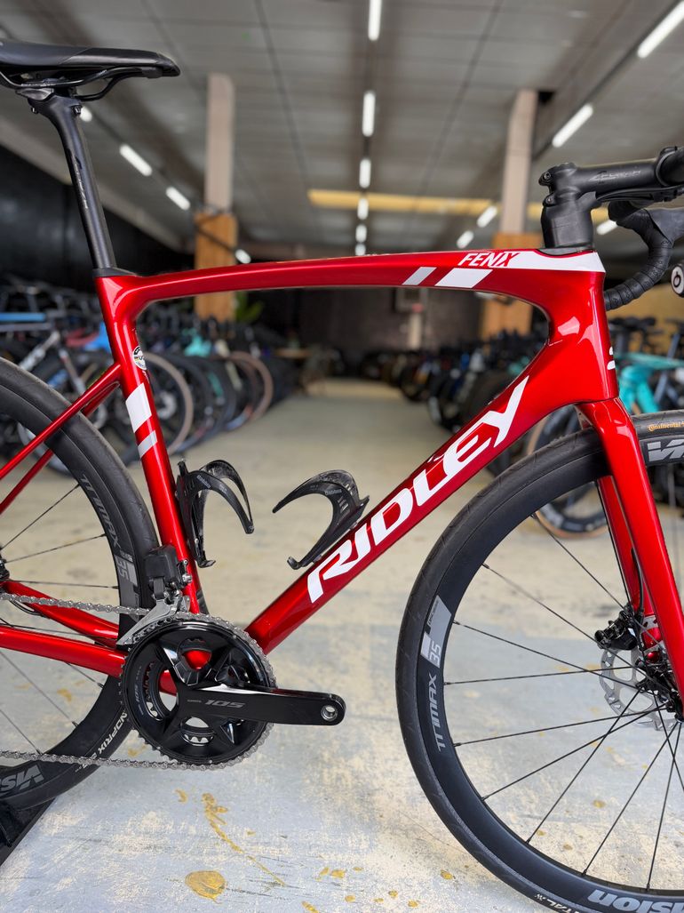 Käytetty Ridley Fenix Disc - Shimano 105 DI2 // 2x12s 2024 2024 Road & Gravel — kuva 11 / 16