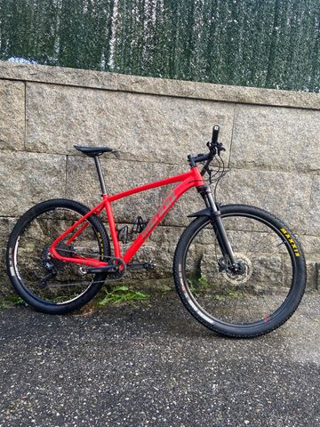 Used Mendiz Custom Shimano SLX 2024 Mountainbike, Red, 29 — image 1 of 4