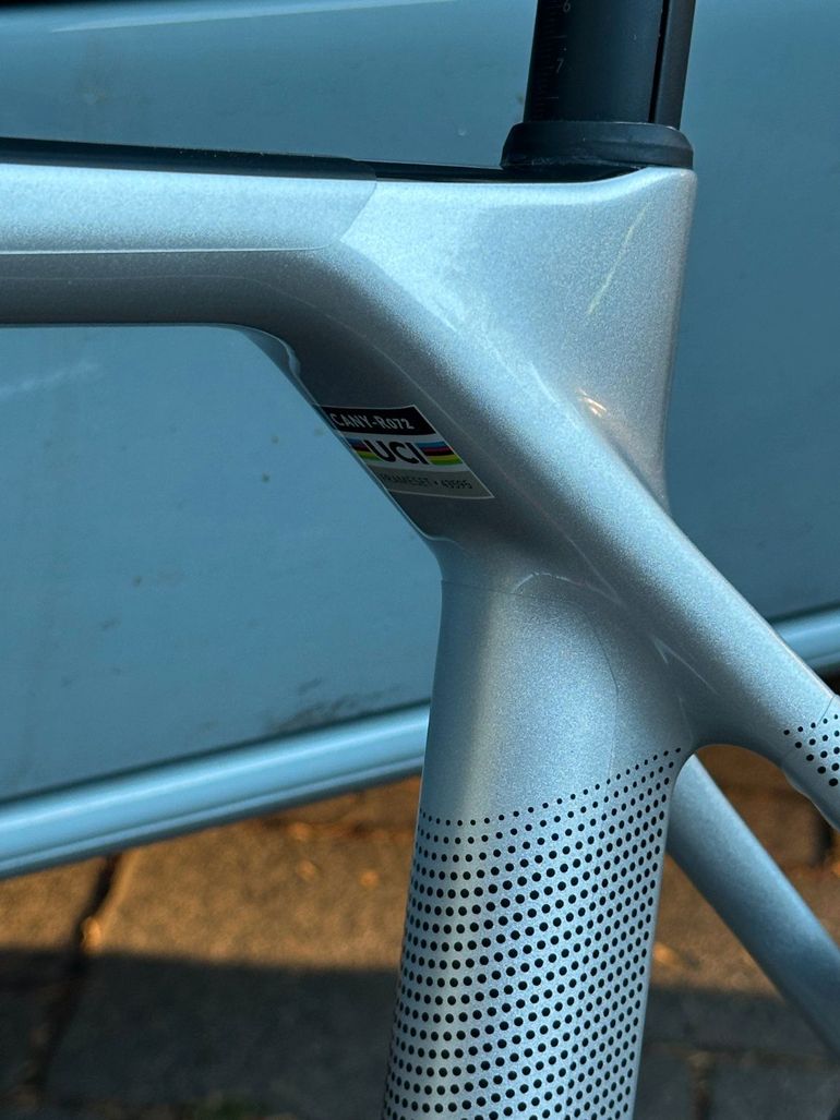 Used Canyon Endurace CF SLX 7 Di2 2026 2026 Road & Gravel, Light Gray — image 2 of 18