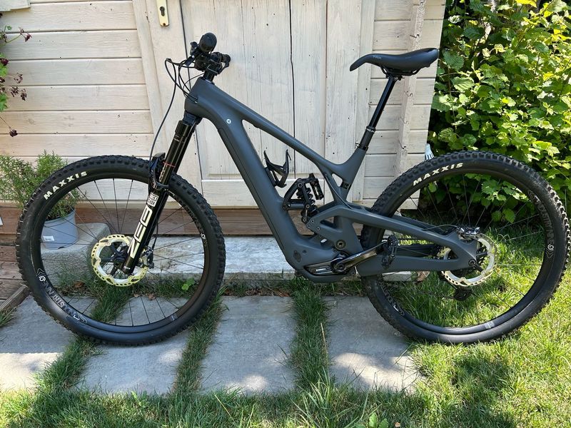 Used Evil Epocalypse XT 2023 2023 Mountainbike, Light Gray, 29 — image 1 of 12