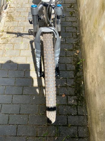 Tweedehands Canyon Neuron CF9 2021 Mountainbike — afbeelding 4 van 14