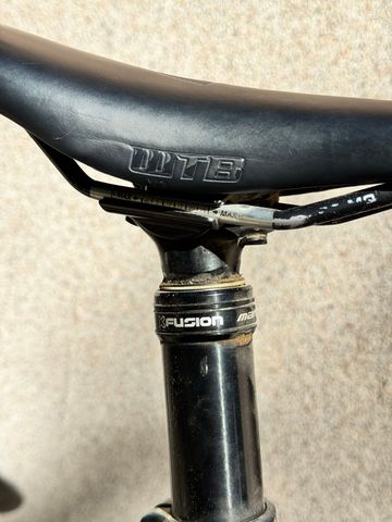 Used Specialized Enduro Comp 2021 2021 Mountainbike, Black — image 3 of 14