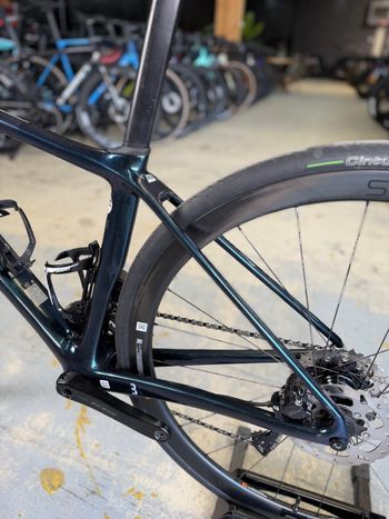 Used Liv Langma Advanced Disc 1+ Pro Di2 Carbon 2023 Road & Gravel, Green — image 20 of 23