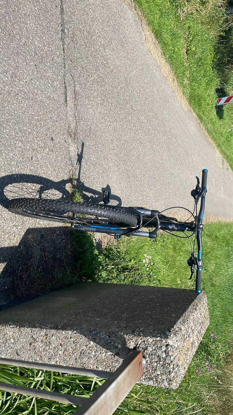 Gebrauchtes CUBE Attention Shimano Deore XT 2019 Mountainbike, Blau — Bild 6 von 20